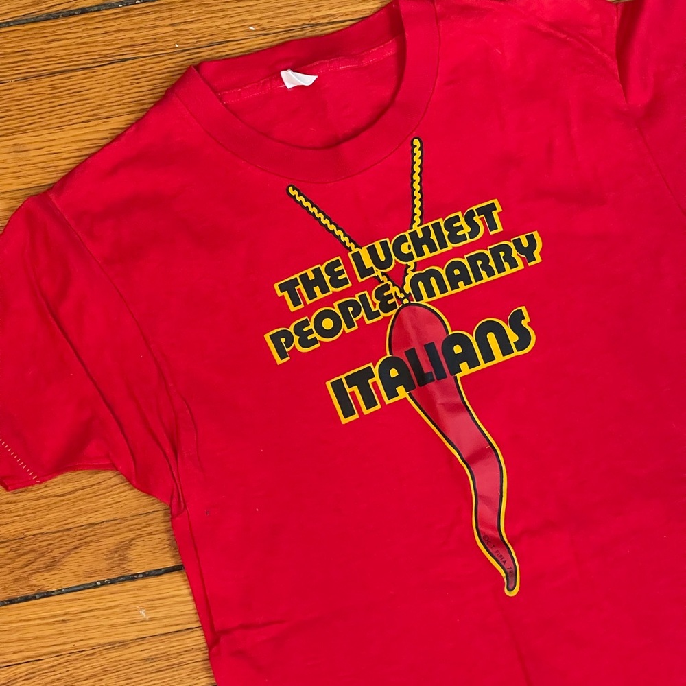 Vintage Red Short Sleeve Tee with Yellow & Black Chili Graphic